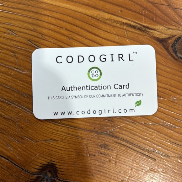 Tod’s Cat Face Leather Bag Charm in Pink and White - Picture 11 of 12